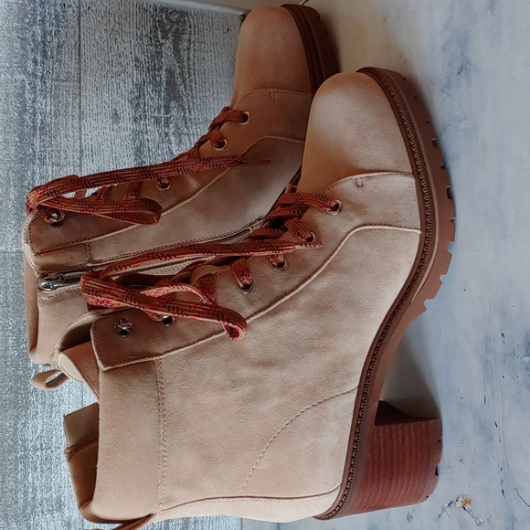 Vince Camuto Shoes - Vince Camuto Combat Boot